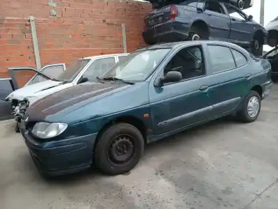 Scrapping Vehicle RENAULT MEGANE I CLASSIC (LA0/1_)  of the year 1996 powered F8Q 620,F8Q 622,F8Q 624