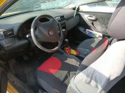 Здавання транспортного засобу fiat stilo (192_) 1.9 jtd (192_xe1a) року 2004 потужний 192 a1.000,192 b4.000,937 a7.000