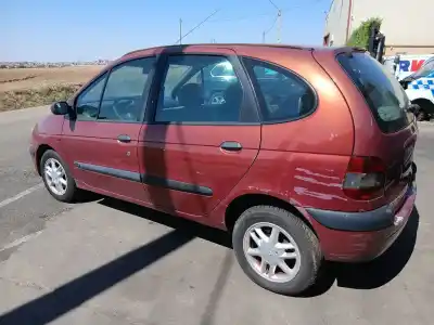 Veicolo di demolizione renault megane scenic (ja0/1_) 1.9 dti (ja0n) dell'anno 1999 alimentato f9q 730,f9q 734,f9q 736