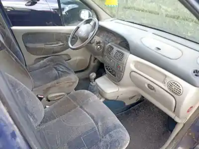 Verschrottungsfahrzeug renault scénic i monospace (ja0/1_, fa0_) 1.4 16v (ja0d, ja1h, ja0w, ja10) des jahres 2000 angetrieben k4j 714,k4j 750