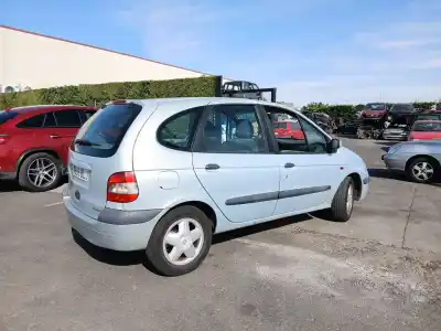 Veículo de Sucata renault megane scenic (ja0/1_) 1.9 dti (ja0n) do ano 2001 alimentado f9q 730,f9q 734,f9q 736