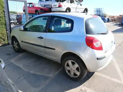 Veicolo di demolizione renault clio iii (br0/1, cr0/1) 1.5 dci (br17, cr17) dell'anno 2006 alimentato k9k 766 Veicolo di demolizione renault clio iii (br0/1, cr0/1) 1.5 dci (br17, cr17) dell'anno 2006 alimentato k9k 766