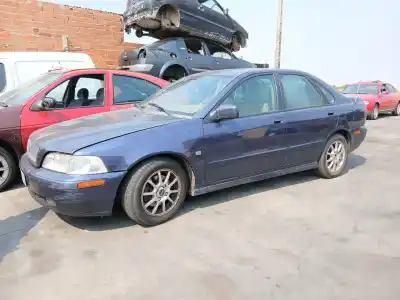 Scrapping Vehicle VOLVO S40 I (644)  of the year 2002 powered D 4192 T3