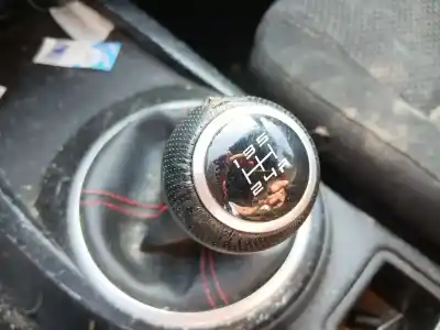 Sloopvoertuig hyundai coupe ii (gk) 1.6 16v van het jaar 2002 aangedreven g4ed