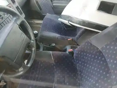 Veicolo di demolizione volvo 460 (464) 1.6 dell'anno 1996 alimentato b 16 f