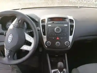 Scrapping Vehicle kia cee'd fastback (ed) 1.4 cvvt of the year 2011 powered g4fa