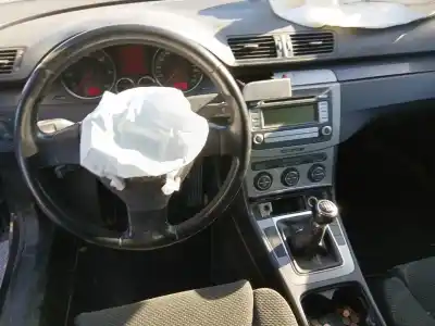 Sloopvoertuig volkswagen passat b6 variant (3c5) 2.0 tdi van het jaar 2006 aangedreven bmr,cbbb
