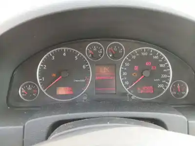 Scrapping Vehicle audi a6 c5 (4b2) 2.4 of the year 2001 powered bdv