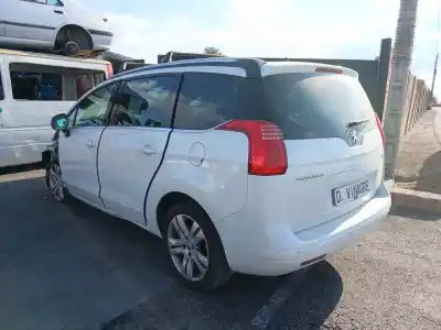 Scrapping Vehicle peugeot 5008 (0u_, 0e_) 2.0 hdi of the year 2013 powered rhh (dw10cted4)