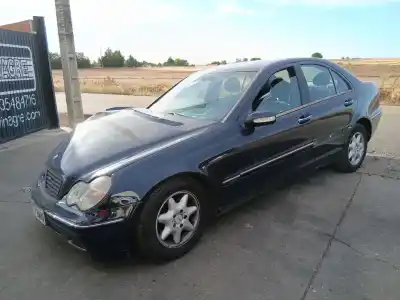 Scrapping Vehicle MERCEDES-BENZ CLASE C (W203)  of the year 2001 powered OM 611.962,OM 646.963