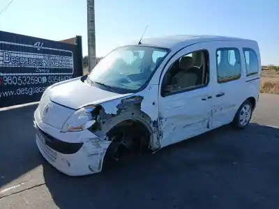 Veicolo di demolizione RENAULT KANGOO / GRAND KANGOO II (KW0/1_)  dell'anno 2010 alimentato K9K 804
