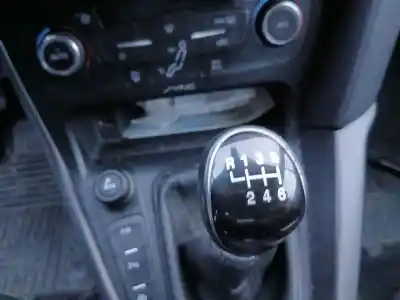 Veículo de Sucata ford focus iii 1.0 ecoboost do ano 2015 alimentado m1da,m1dc,m1dd