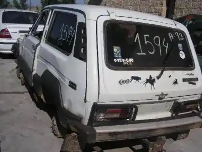 Veículo de Sucata LADA NIVA 1.6 G (G:VAZ2121) do ano 1993 alimentado G:VAZ2121