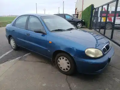 Véhicule à la ferraille daewoo lanos (klat) 1.5 de l'année 1997 alimenté a15sms