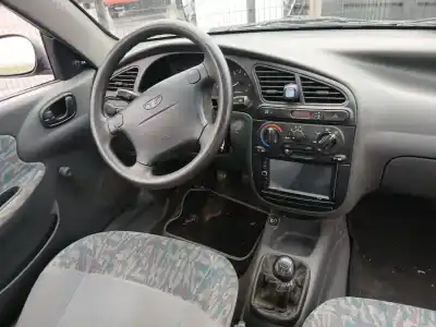 Véhicule à la ferraille daewoo lanos (klat) 1.5 de l'année 1997 alimenté a15sms