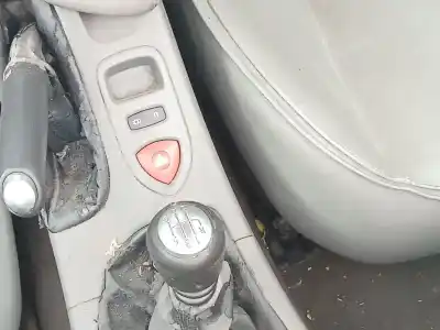 Scrapping Vehicle RENAULT LAGUNA II (BG0/1_)  of the year 2003 powered G9T 700,G9T 702