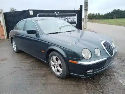 Scrapping Vehicle JAGUAR S-TYPE II (X200)  of the year 2001 powered GC(AJV8)