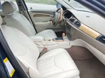 Scrapping Vehicle jaguar s-type ii (x200) 4.0 v8 of the year 2001 powered gc(ajv8)