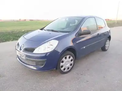 Veicolo di demolizione RENAULT CLIO III (BR0/1, CR0/1)  dell'anno 2006 alimentato D4F 706,D4F 740,D4F 764