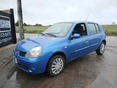 Veicolo di demolizione RENAULT CLIO II (BB_, CB_)  dell'anno 2005 alimentato K9K 700,K9K 704