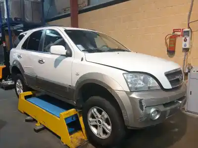 Sloopvoertuig kia sorento i (jc) 2.5 crdi van het jaar 2004 aangedreven d4cb