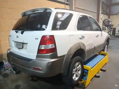 Sloopvoertuig kia sorento i (jc) 2.5 crdi van het jaar 2004 aangedreven d4cb