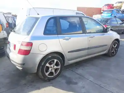Veículo de Sucata fiat stilo (192_) 1.9 jtd (192_xe1a) do ano 2003 alimentado 192 a1.000,192 b4.000,937 a7.000