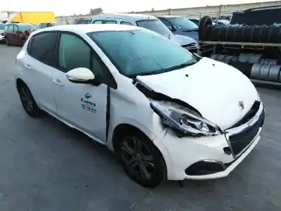 Scrapping Vehicle PEUGEOT 208 1 1.6 BLUE HDI 100CH MANUAL of the year 2016 powered BH02