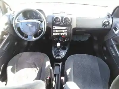 Veículo de Sucata ford fusion (ju_) 1.6 tdci do ano 2005 alimentado hhja