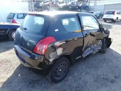 Veículo de Sucata suzuki swift iii (mz, ez) 1.3 (rs 413) do ano 2009 alimentado m13a