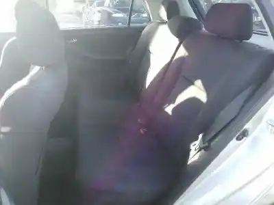 Veicolo di demolizione toyota corolla (_e12_) 1.4 d (nde120_) dell'anno 2005 alimentato 1ndtv