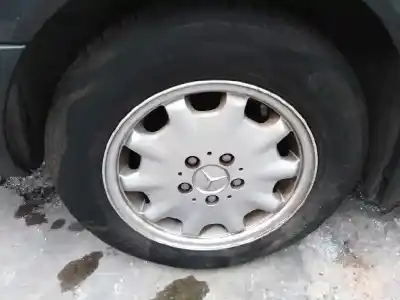 Sloopvoertuig mercedes-benz clase e (w210) e 300 d (210.020) van het jaar 1996 aangedreven 606912