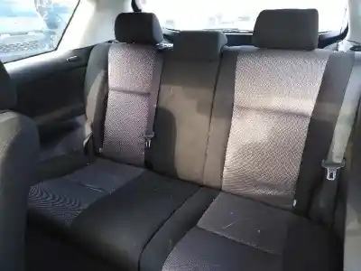 Veículo de Sucata toyota corolla (_e12_) 1.4 d (nde120_) do ano 2006 alimentado 1ndtv