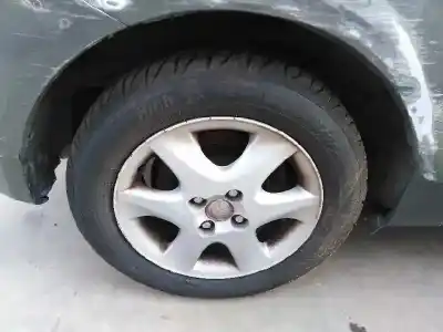 Veículo de Sucata toyota corolla (_e12_) 1.4 d (nde120_) do ano 2006 alimentado 1ndtv