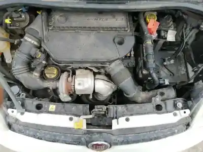 Veículo de Sucata fiat panda (312_, 319_) 1.3 d multijet (312pxl1a) do ano 2016 alimentado 199a9000