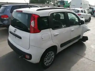 Veículo de Sucata fiat panda (312_, 319_) 1.3 d multijet (312pxl1a) do ano 2016 alimentado 199a9000