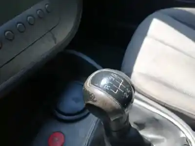 Veicolo di demolizione seat leon (1p1) 1.9 tdi dell'anno 2006 alimentato bxe