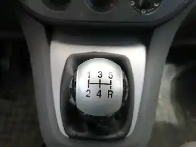 Vehicul casat ford focus c-max (cap) 1.8 16v cat al anului 2003 alimentat csda