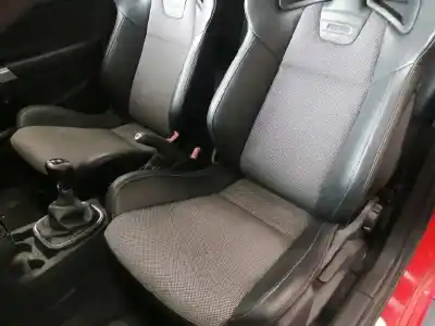 Veículo de Sucata opel corsa d opc do ano 2008 alimentado a16ler