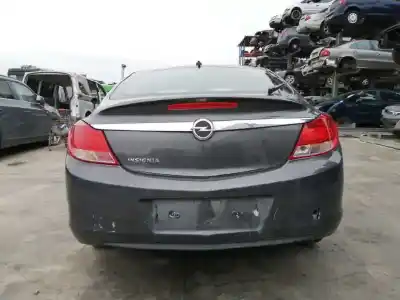 Veicolo di demolizione opel insignia berlina 2.0 cdti cat dell'anno 2011 alimentato a20dt