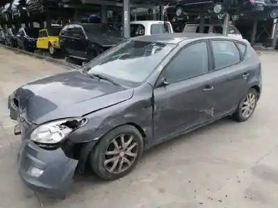 Veicolo di demolizione hyundai i30 (fd) 1.6 crdi dell'anno 2009 alimentato d4fb