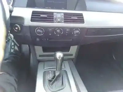 Veículo de Sucata bmw serie 5 berlina (e60) 2.0 16v diesel do ano 2006 alimentado 204d4