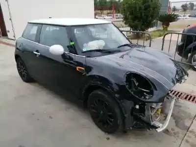 Veicolo di demolizione MINI MINI (F56) 1.5 12V dell'anno 2014 alimentato B38A15A
