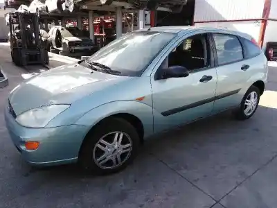 Véhicule à la ferraille ford focus berlina (cak) 1.6 16v cat de l'année 2001 alimenté fyda