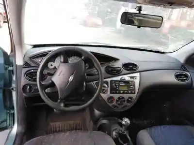 Véhicule à la ferraille ford focus berlina (cak) 1.6 16v cat de l'année 2001 alimenté fyda