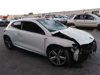 Veicolo di demolizione VOLKSWAGEN SCIROCCO III (137, 138) 2.0 TDI dell'anno 2013 alimentato CFHC