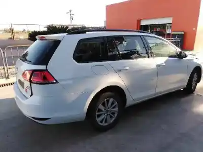 Veículo de Sucata volkswagen golf vii variant (bv5) 1.6 tdi do ano 2016 alimentado cxxb