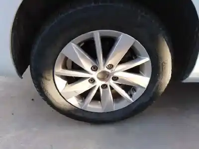 Veículo de Sucata volkswagen golf vii variant (bv5) 1.6 tdi do ano 2016 alimentado cxxb