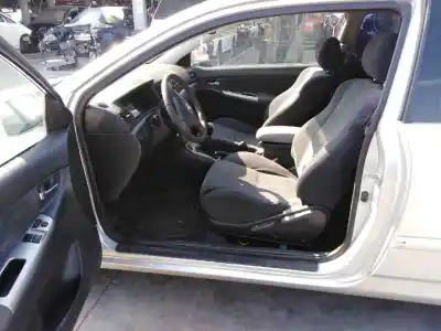 Veicolo di demolizione toyota corolla (e12) 2.0 turbodiesel cat dell'anno 2003 alimentato 1cdftv