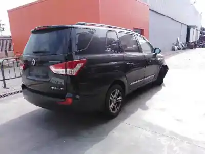 Veículo de Sucata ssangyong rodius ii 2.2 xdi do ano 2016 alimentado 672960
